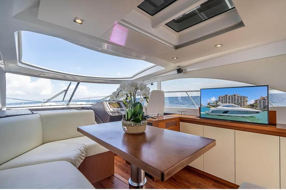 53ft Beneteau yacht rental Miami - stern swim platform with water access for snorkeling