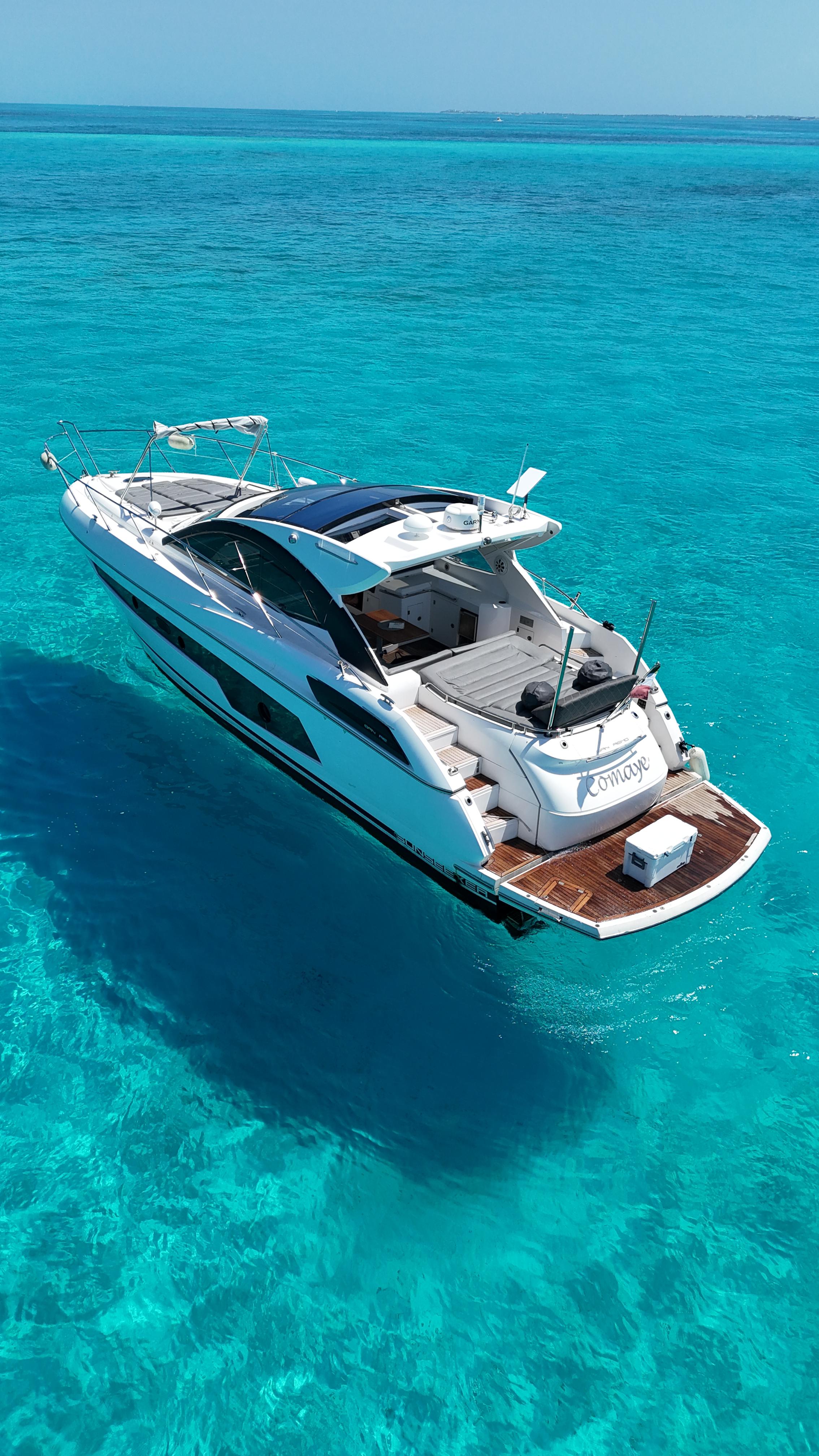 54ft Sunseeker San Remo yacht rental Miami - stern swim platform with water access for snorkeling
