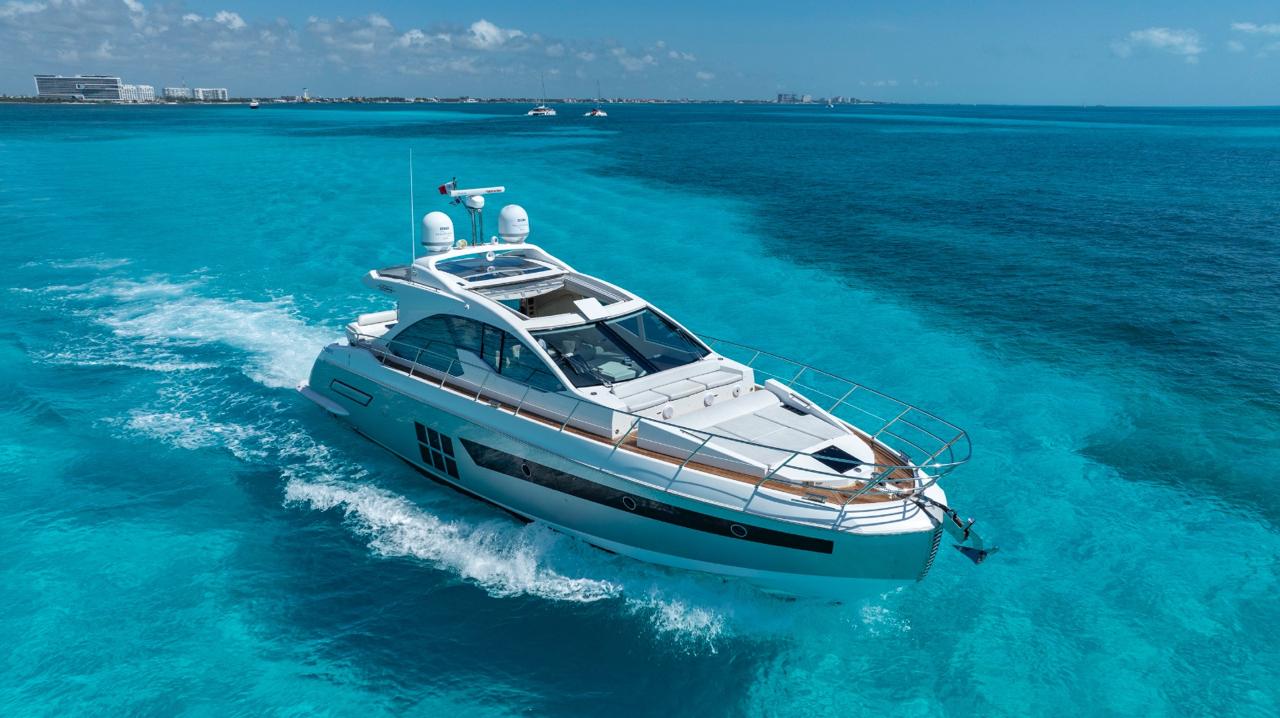 55ft Azimut luxury yacht charter Miami - exterior view perfect for parties and celebrations