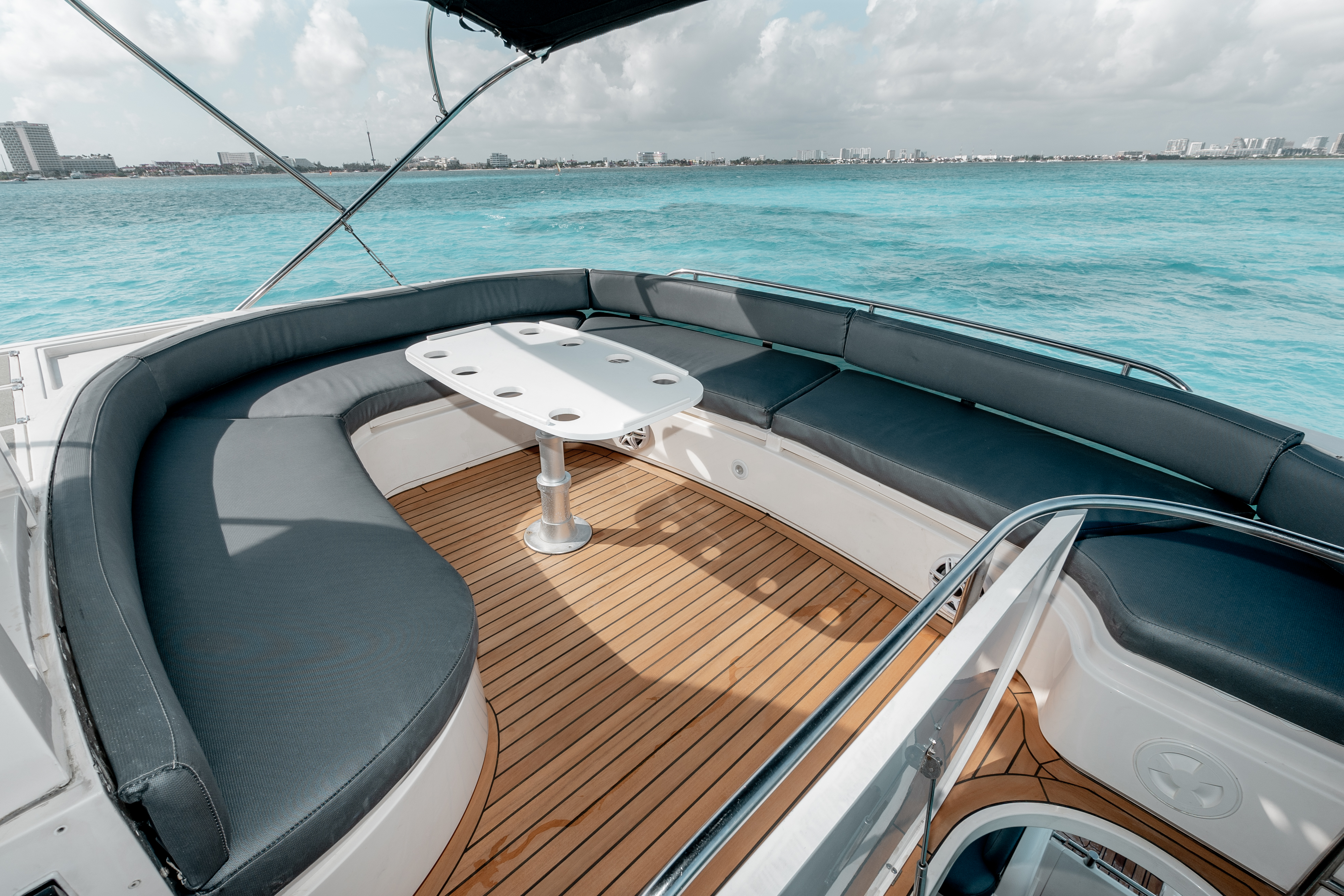 65ft Fairline Squadron yacht rental Miami - bow seating area perfect for sunbathing and relaxation