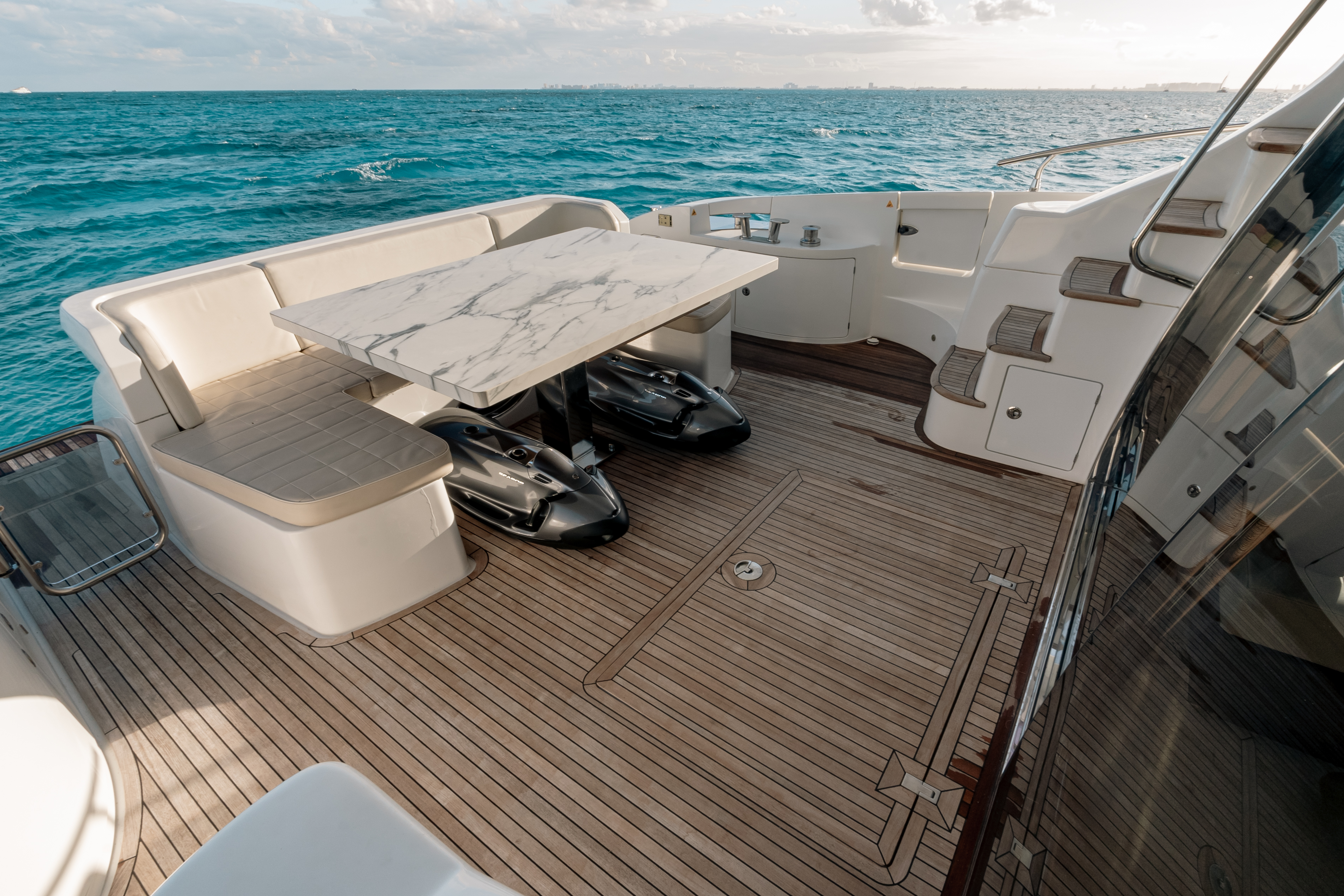 65ft Azimut yacht rental Miami - navigation bridge and helm station