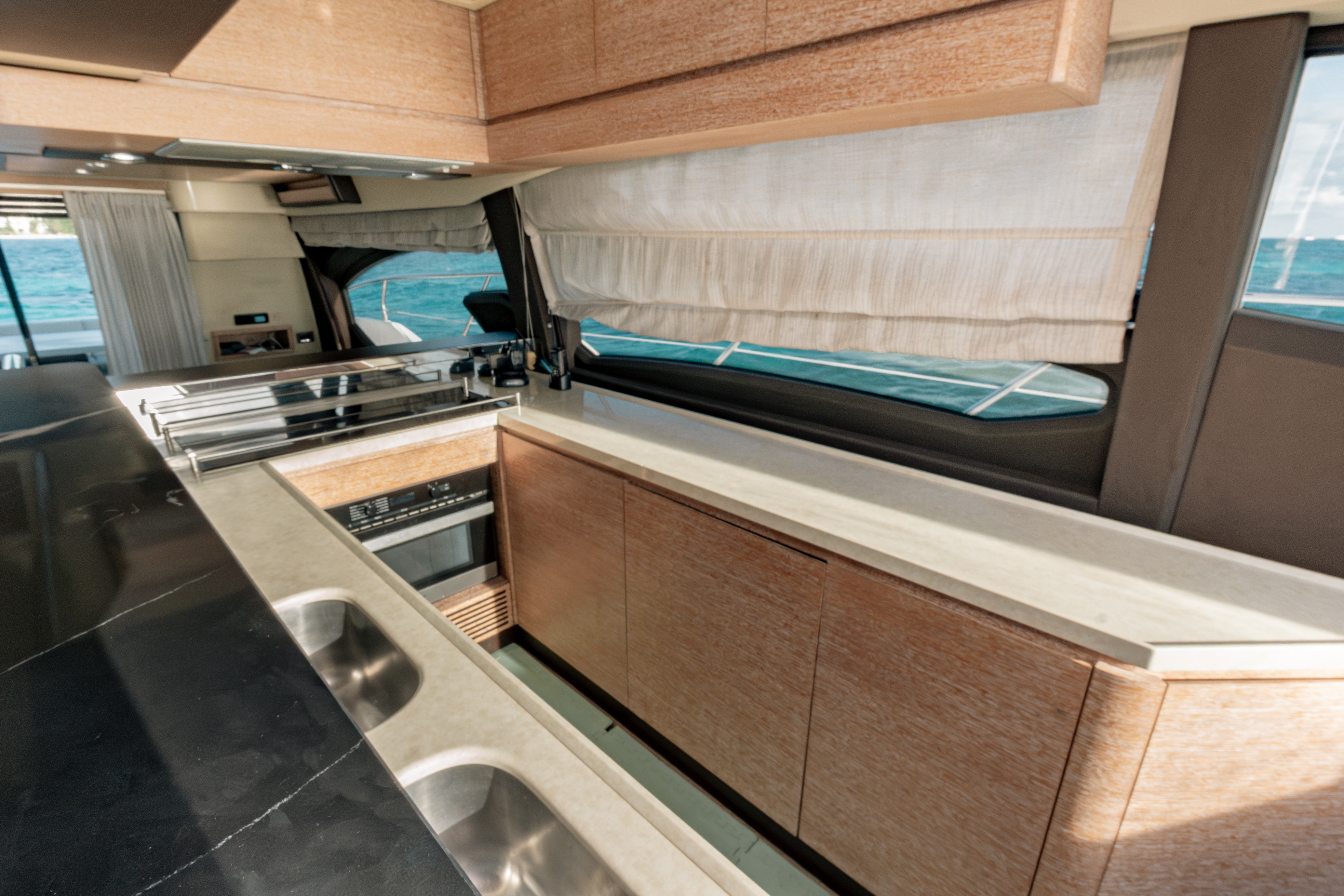 65ft Azimut yacht rental Miami - navigation bridge and helm station