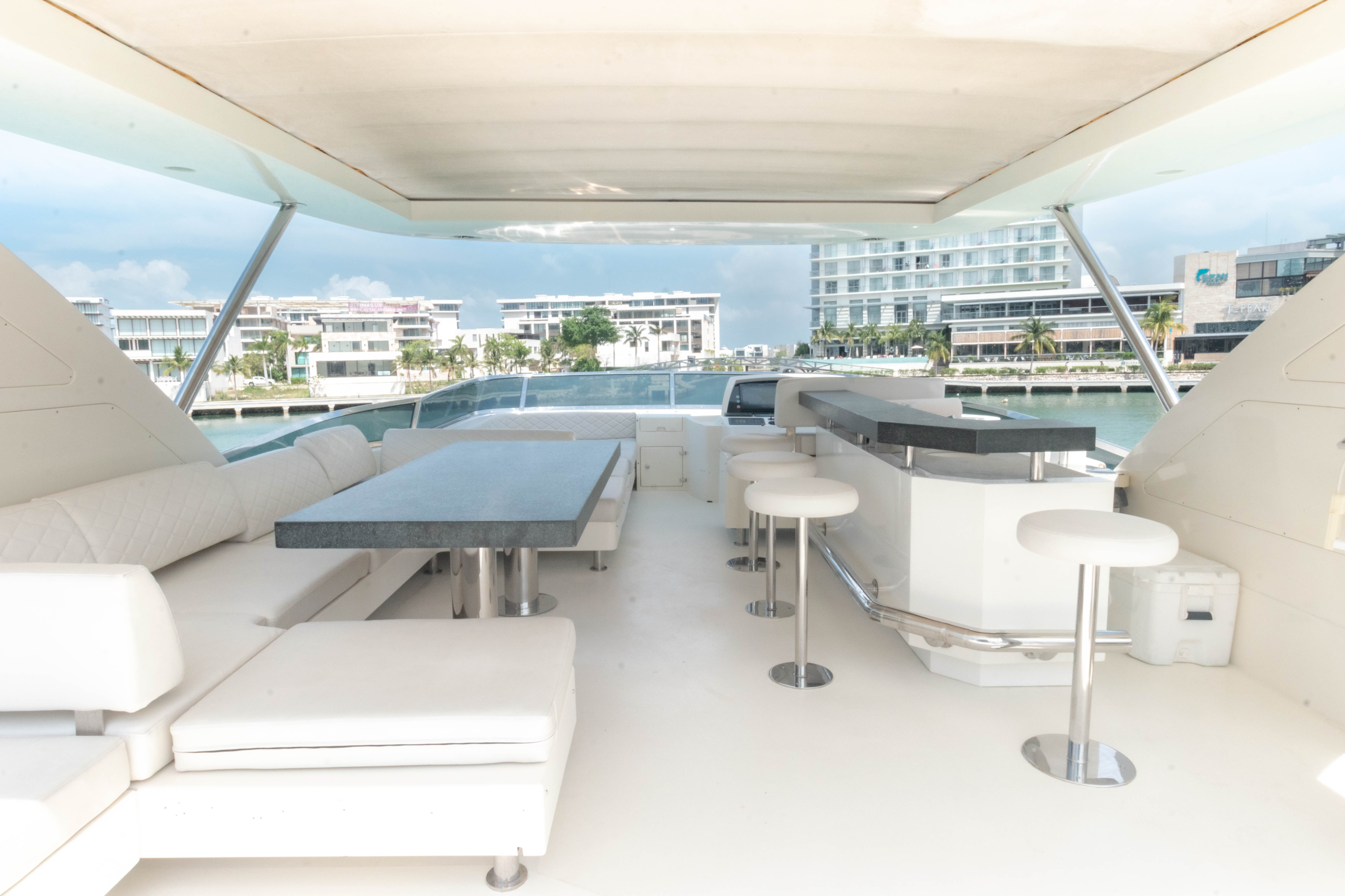 84ft Azimut yacht rental Miami - flybridge with panoramic views of Miami skyline