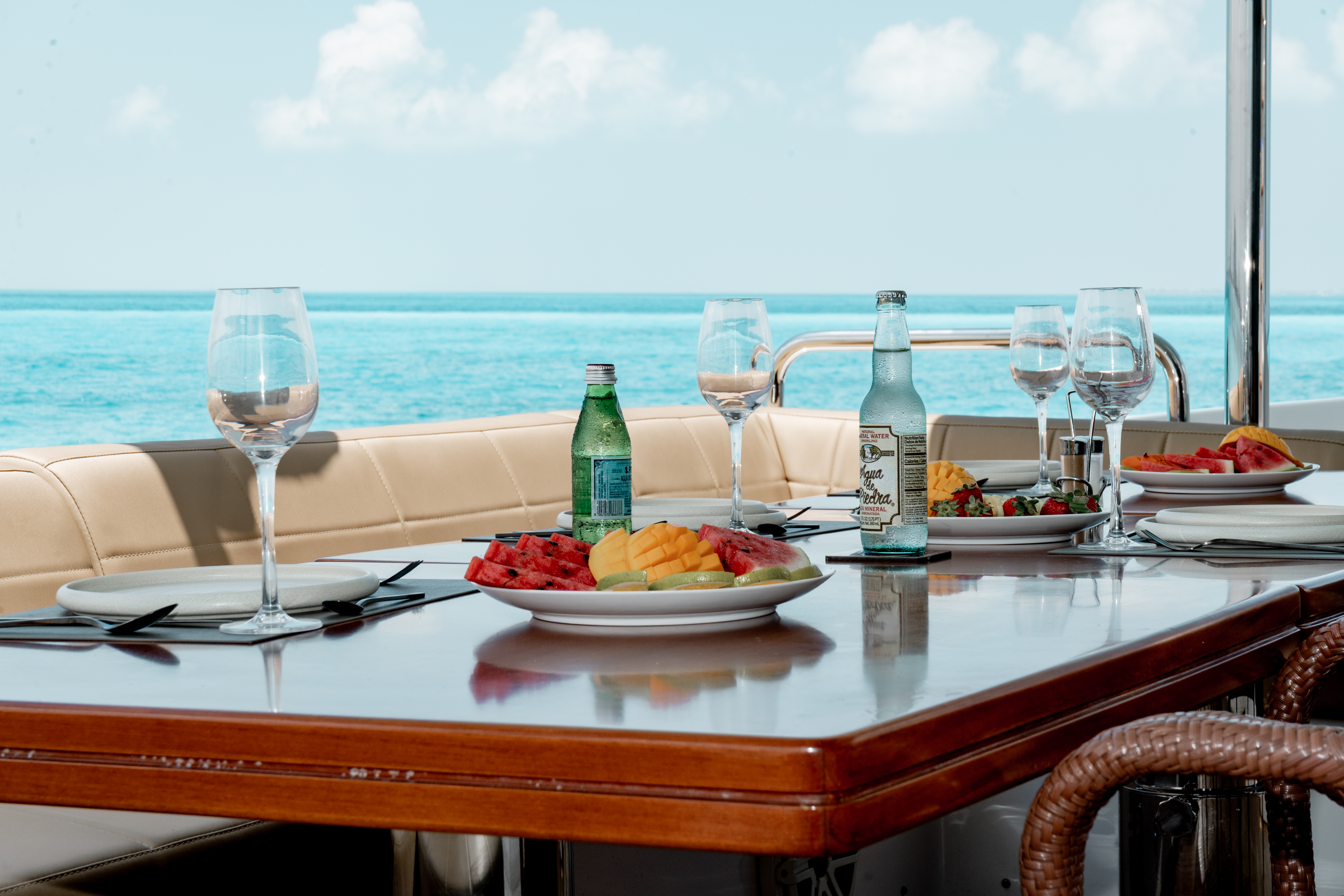 95ft Azimut yacht rental Miami - spacious deck area ideal for sunset cruises and bachelorette parties