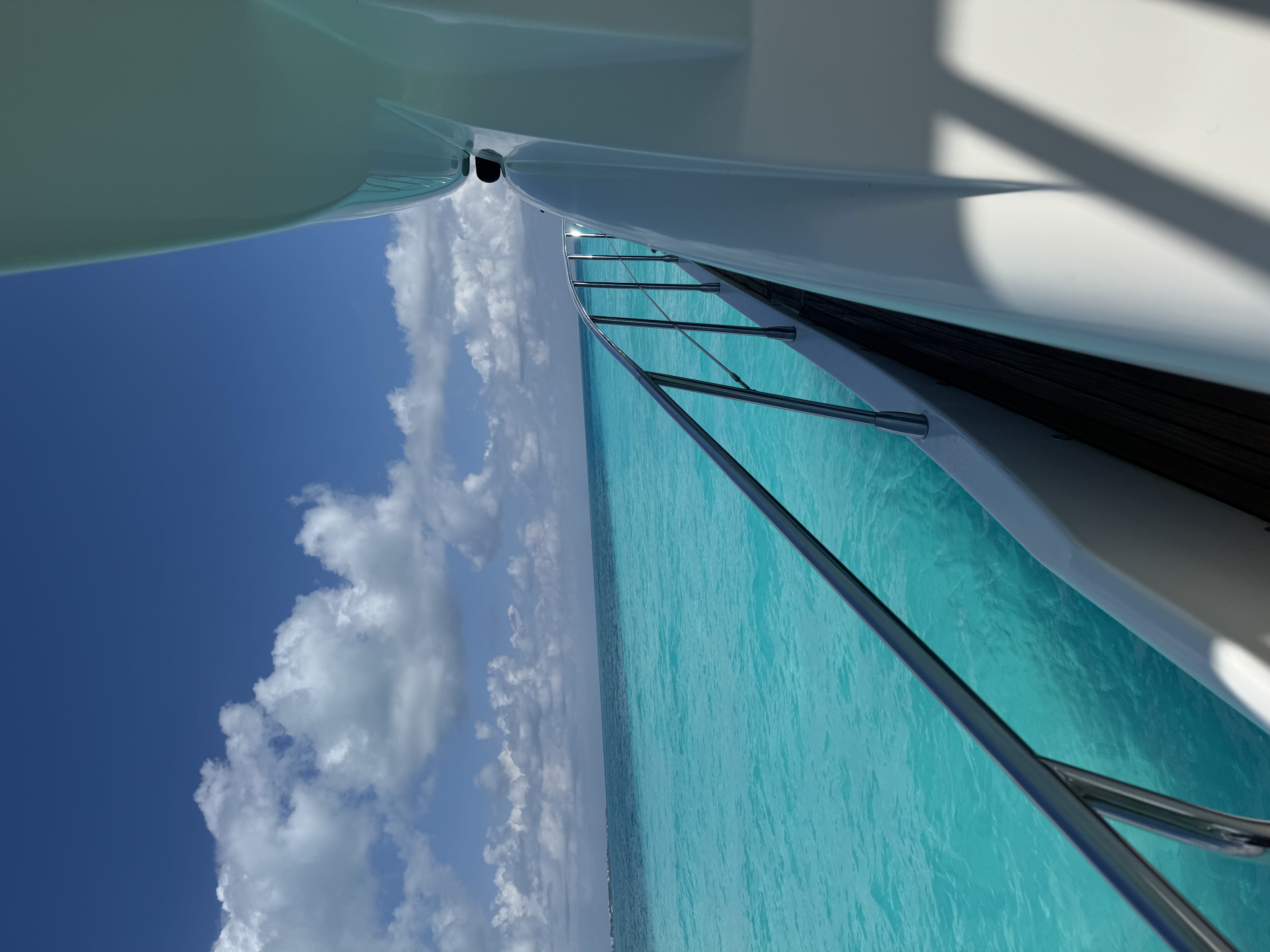 58ft Azimut yacht rental Miami - bow seating area perfect for sunbathing and relaxation