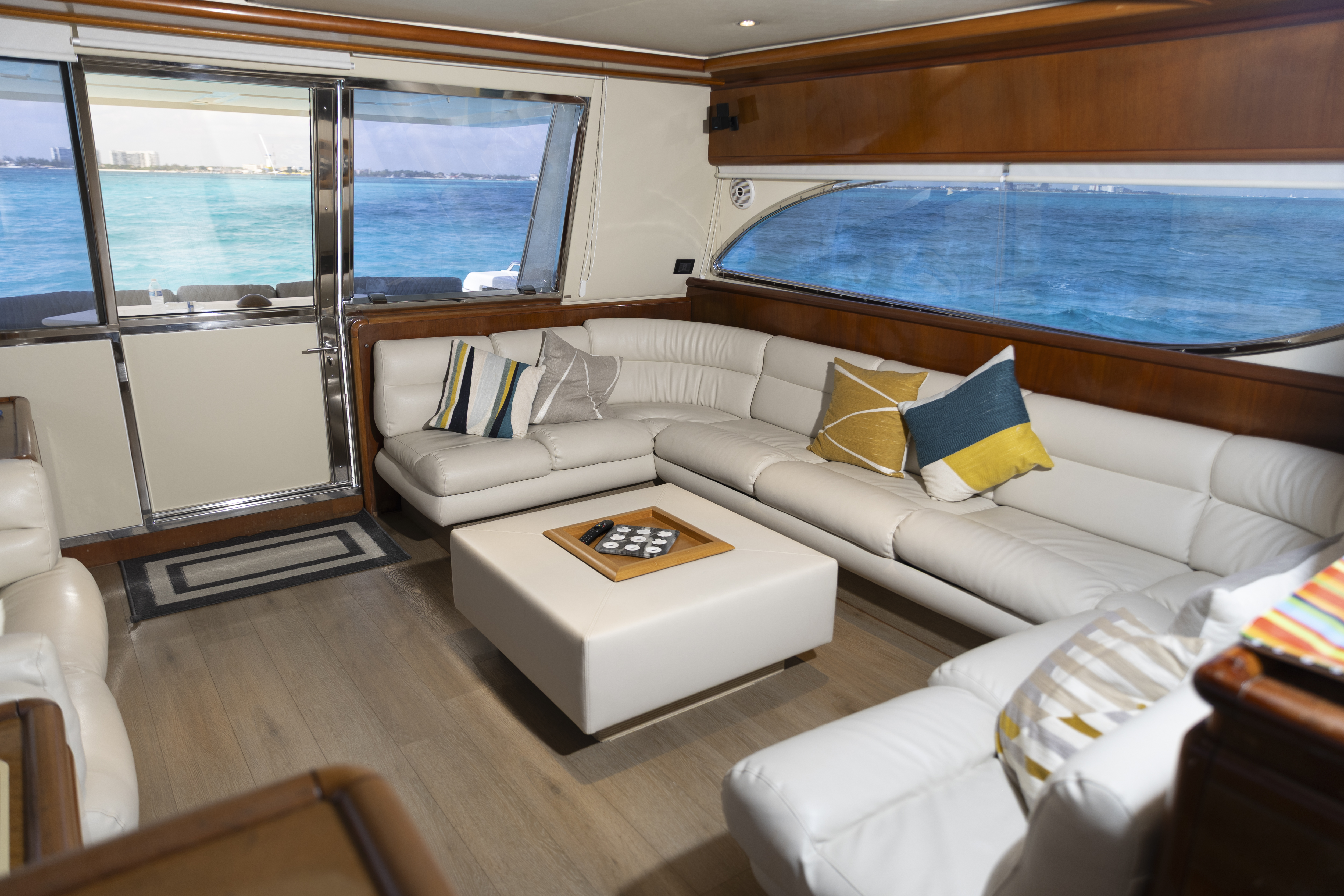 74ft Ferretti yacht rental Miami - flybridge with panoramic views of Miami skyline