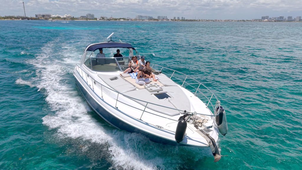 45ft Sea Ray Sundancer yacht rental Miami - spacious deck area ideal for sunset cruises and bachelorette parties