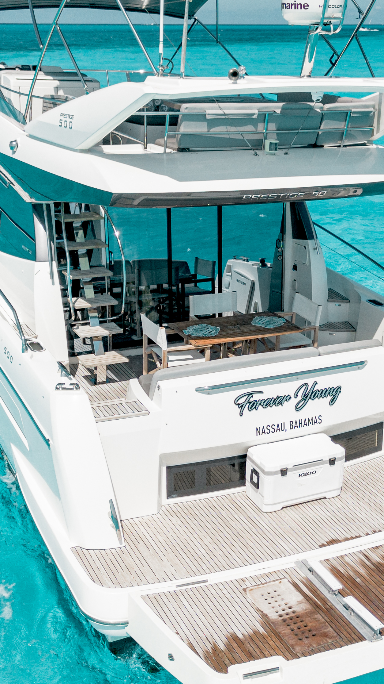 50ft Prestige yacht rental Miami - stern swim platform with water access for snorkeling