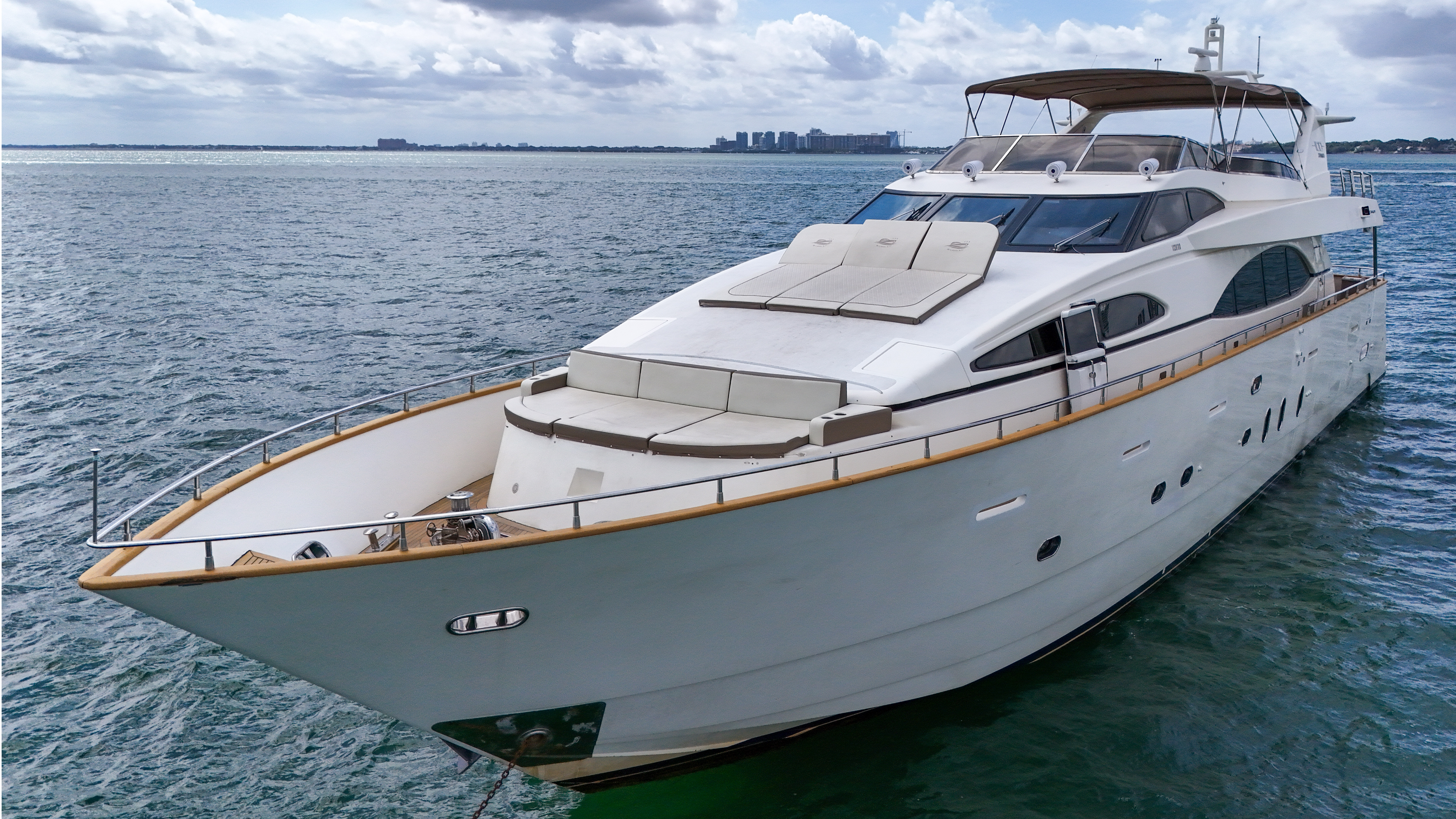100ft Azimut D yacht rental Miami - bow seating area perfect for sunbathing and relaxation