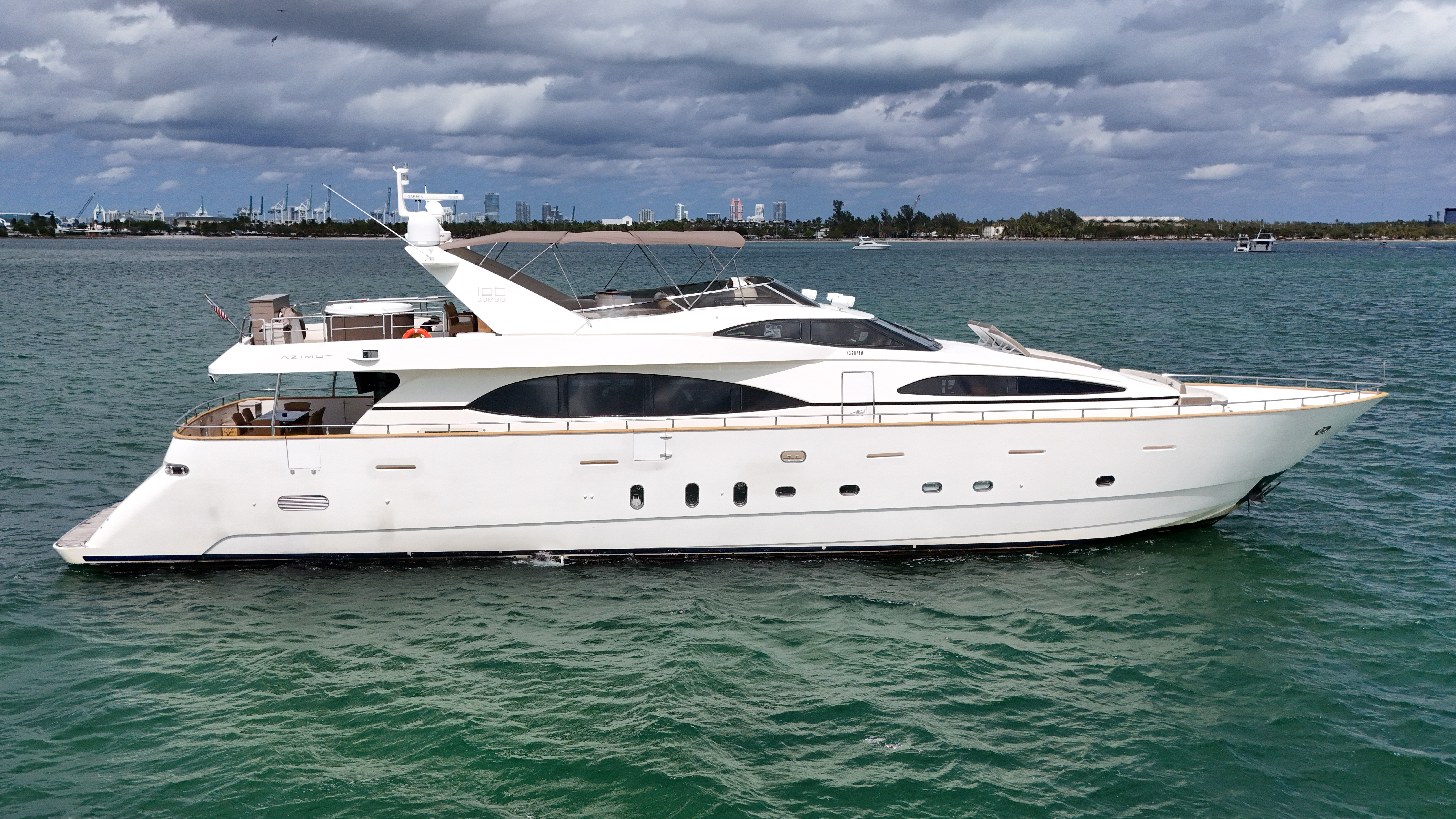 100ft Azimut D yacht rental Miami - spacious deck area ideal for sunset cruises and bachelorette parties