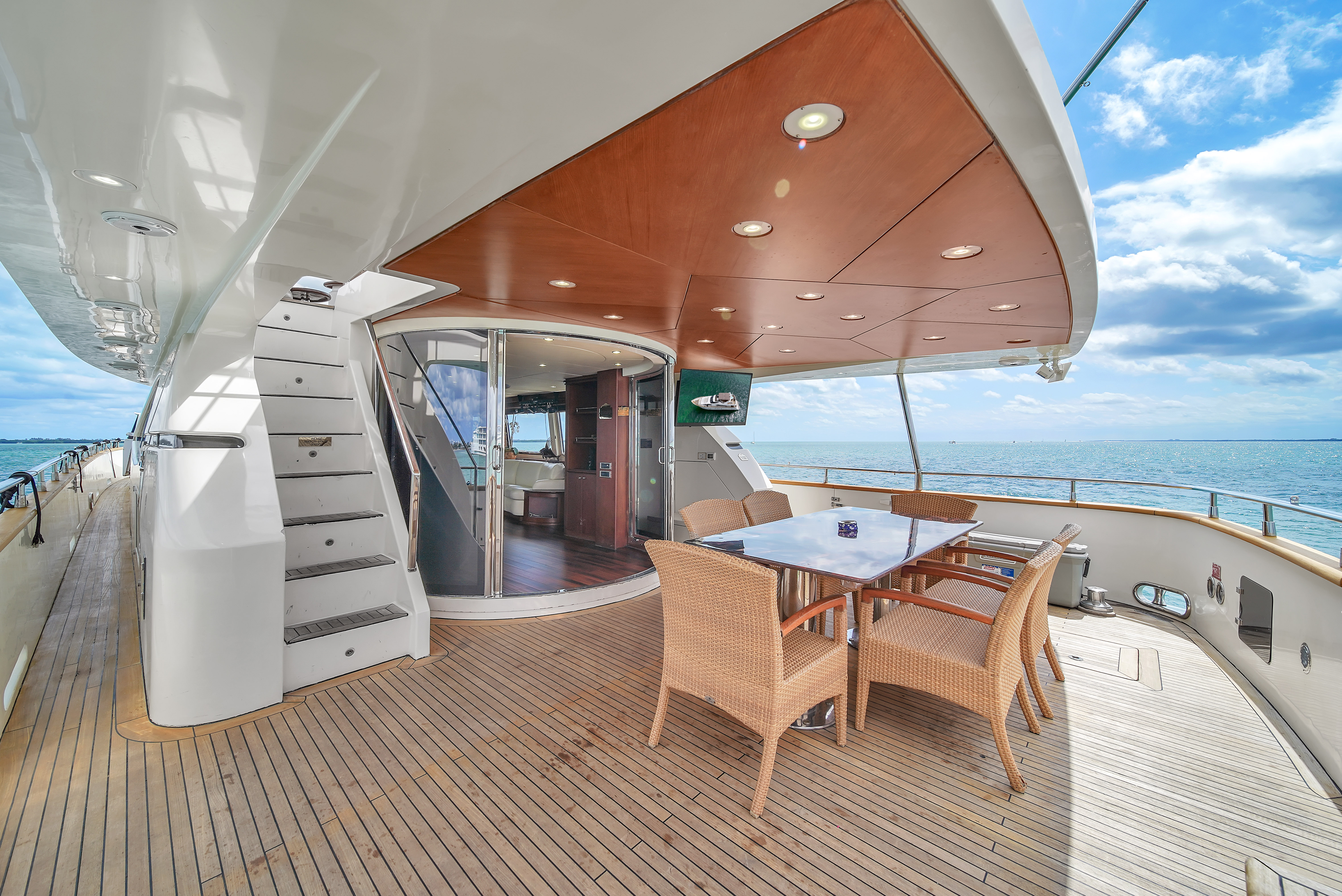 100ft Azimut D yacht rental Miami - navigation bridge and helm station