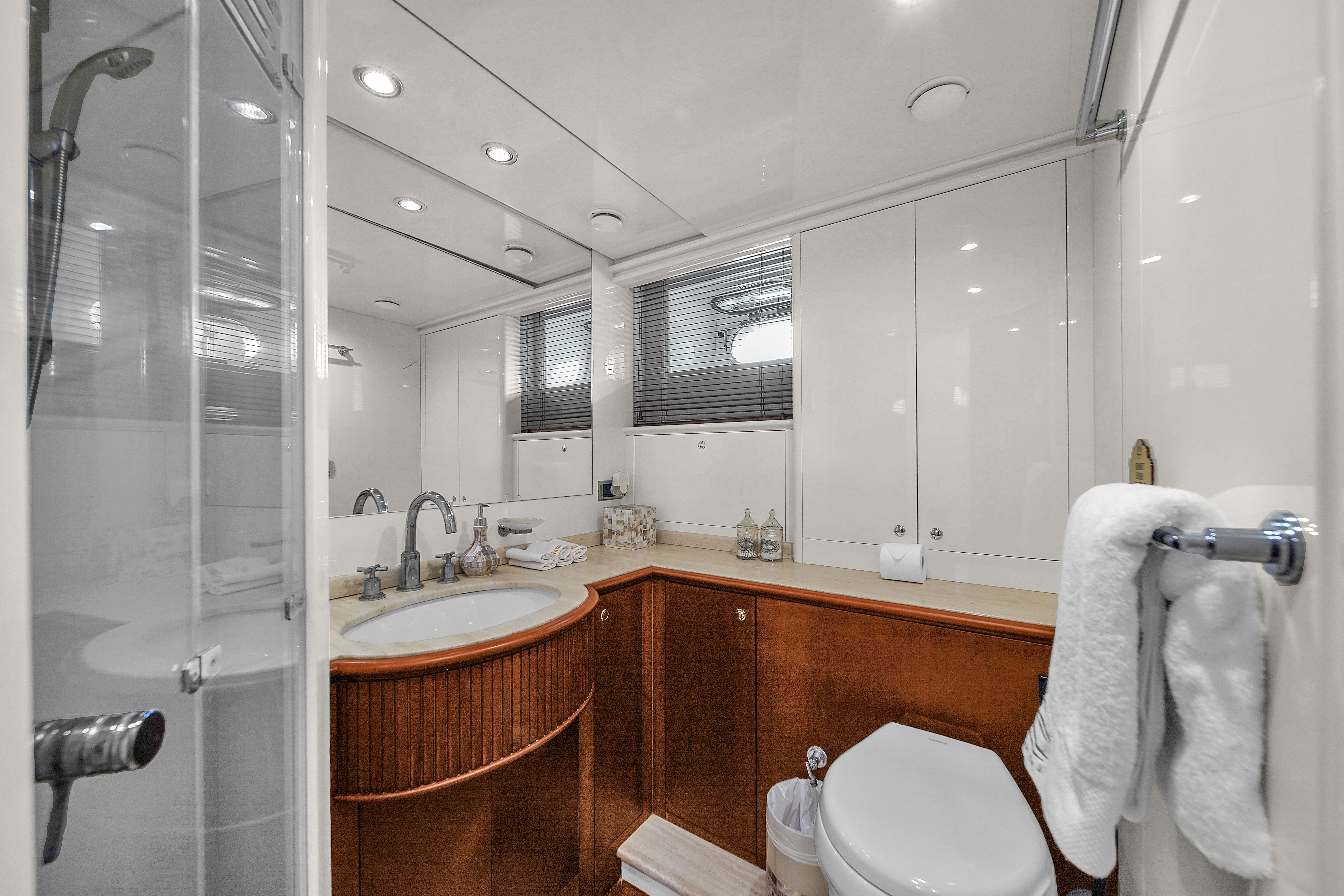 100ft Azimut D yacht rental Miami - water toys and recreational equipment