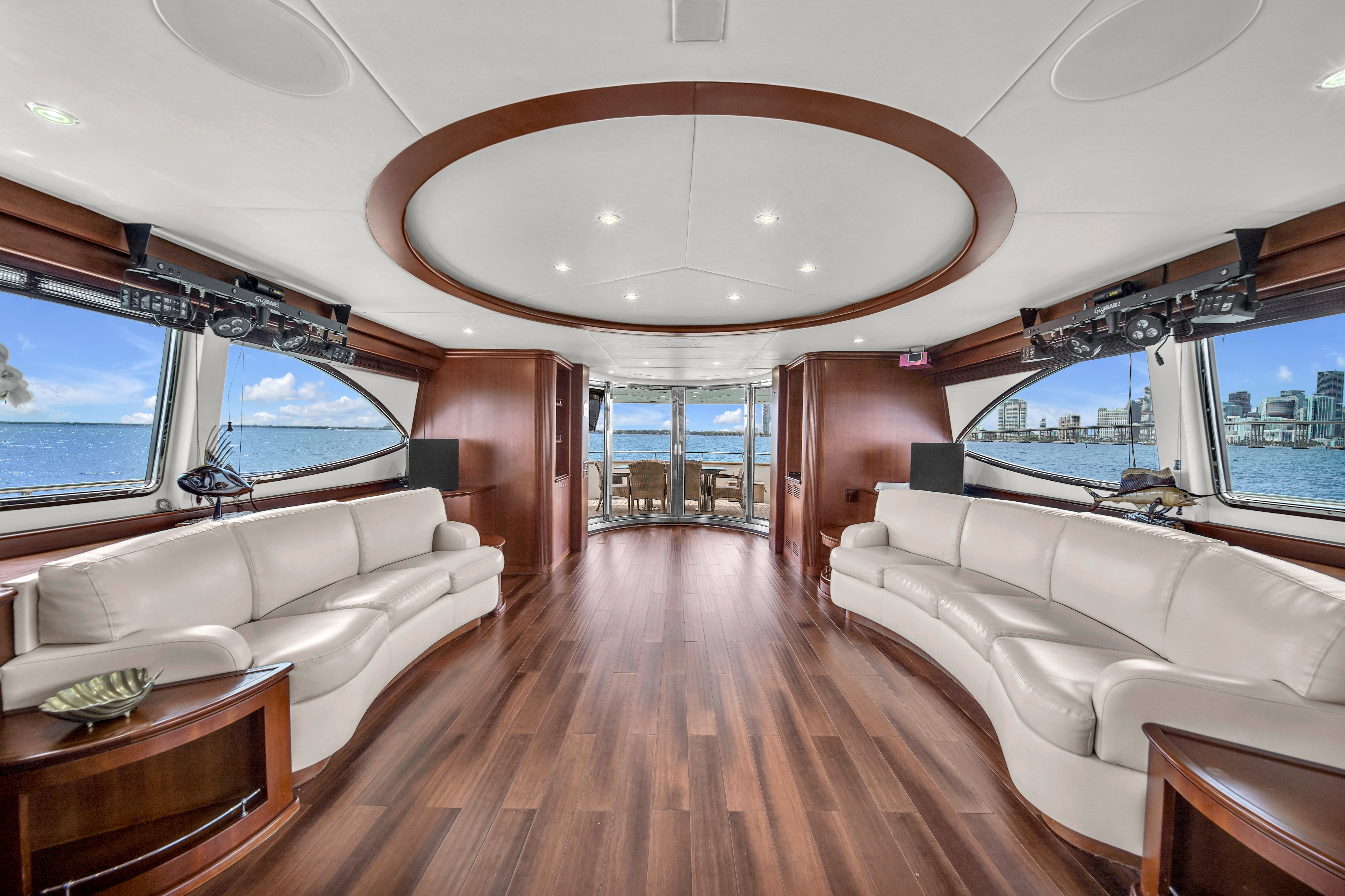 100ft Azimut D yacht rental Miami - spacious deck area ideal for sunset cruises and bachelorette parties