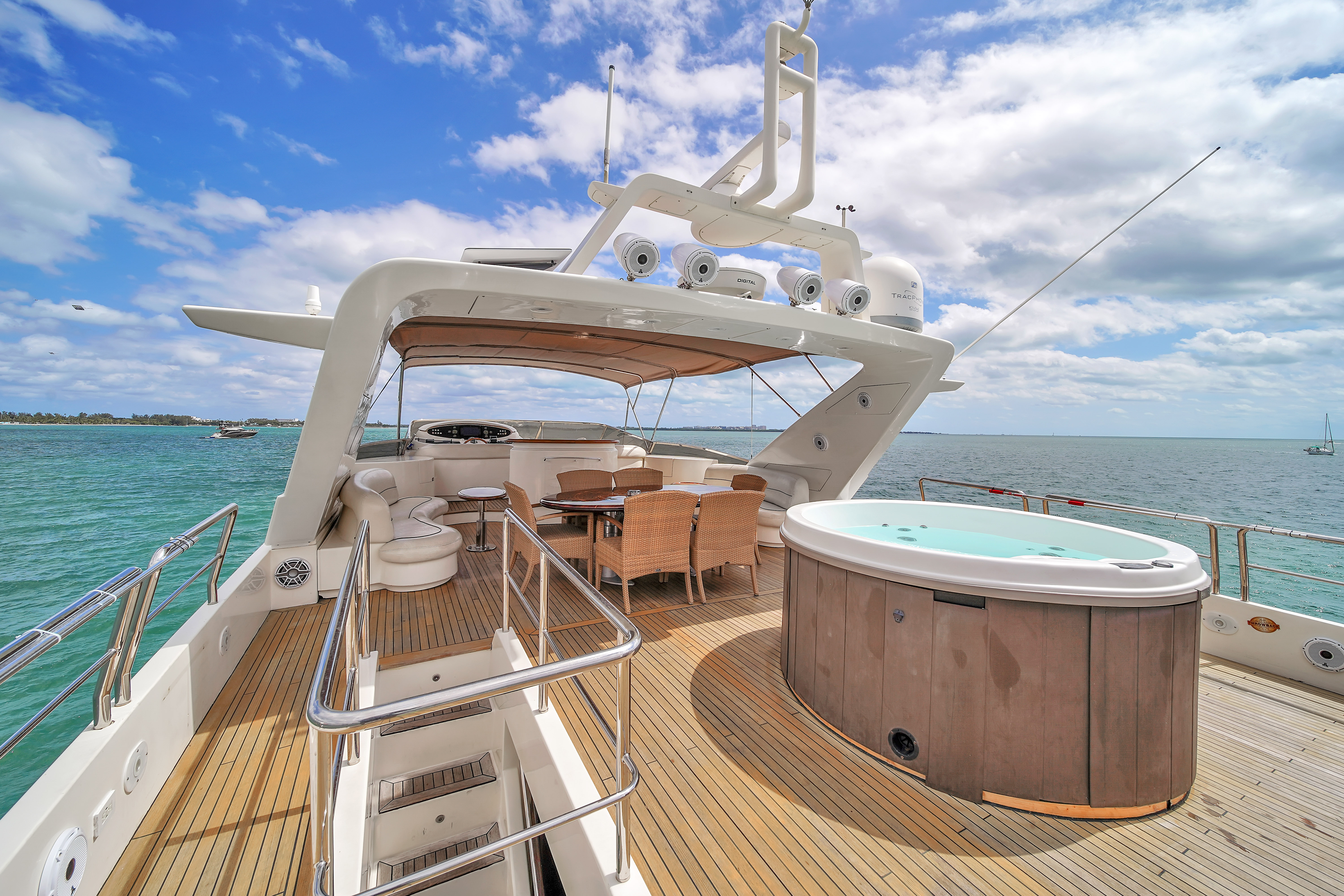 100ft Azimut D yacht rental Miami - comfortable lounge area for group celebrations