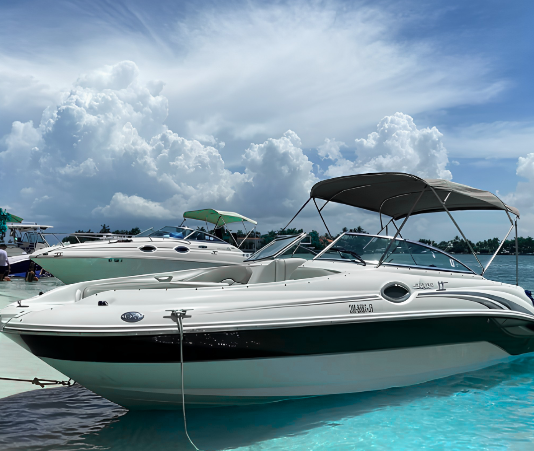 26ft Sundeck luxury yacht charter Miami - exterior view perfect for parties and celebrations